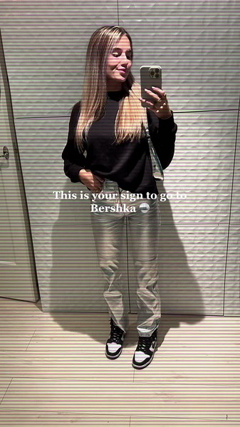 Shiny Metallic Pants from Bershka – A Must-Have!