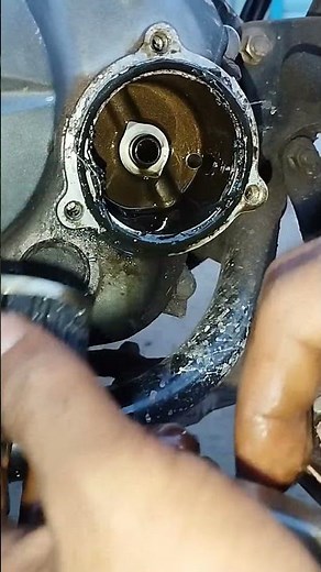 Oil Filter Trick,! Motorcycle Engine Oils Change & Lubrication Trick 🏍️ | Filter Cleaning Secret