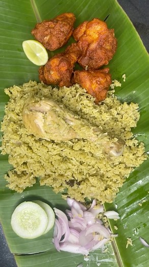 Ranjus_flavours on Instagram: "Chicken donne biriyani ❤️ Ingredients For masala paste Onion Ginger Garlic Methi leaves Coriander leaves Pudina leaves For biriyani Oil Ghee Whole spices Onion Chicken 500 Turmeric Salt Biriyani masala Coriander powder Curd Water 4cups Rice 2cups Lemon juice 💚 The Indus Valley: 100% Healthy Cookware 🤩 For Extra 12% discount, use code “RANJUS” ➡️ Tri-ply Stainless Steel BIRIYANI POT (🎁Free Flip): ➡️ BESTSELLERS of The Indus Valley: Buy Best Selling Kitchenware Pr