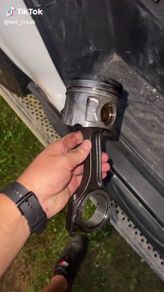 Engine Failure: Viral Clip of Homemade Ford Transit Engine Kaput