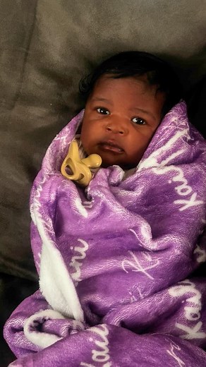 Kayla Jones on Instagram: "1 month of being a family of 4! My hearts 🥰"