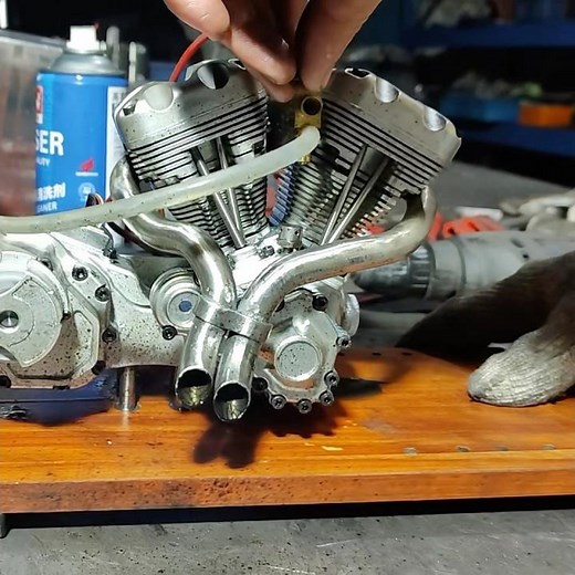 V2 gasoline engine model #enginemodel #V2enginemodel #V2engine #enginediy #miniengine #diy #rcengine