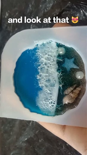 ocean resin keychain 🌊 | beach vibes in keychain 🌊💙🪄 #resin #explore #diy #ocean #beach #shorts