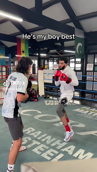 Overcoming Fear of Speaking to Women