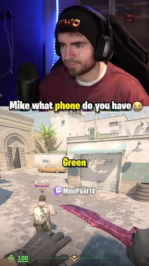 Team Communication in CS2: The Importance of Microphones