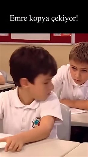 Bez Bebek on Instagram: "Bez Bebek, Focus Film imzalı, ilk bölümü 20 Eylül 2007 tarihinde yayımlanan Türk yapımı fantastik, komedi, çocuk ve dram türündeki televizyon dizisidir. Dizinin yapımcısı Nilgün Sağyaşar, yönetmeni ise Serpil Kurtça’dır. 3. sezonda Hakan karakteri değişmiş ve Tan Sağtürk’ün yerine Alpay Kemal Atalan geçmiştir. Toplam 3 sezondan oluşan dizi, 2 Nisan 2010 tarihinde yayımlanan 101. bölümü ile final yaparak sona erdi. Tekrarları ise, 1 Ağustos 2018 tarihinden itibaren a2’de 