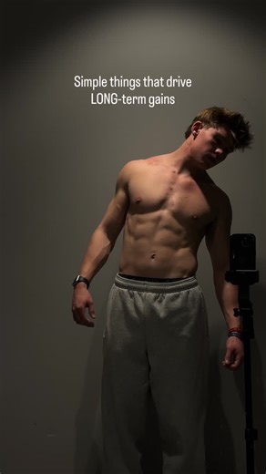 Jack Jones on Instagram: "Simple Training Habits That Drive Long-Term Gains (Your body self-limits before they become a problem) 1. Walking Low-impact, recovery friendly. Fatigue stops you before it turns into stress. 2. Warm-up sets Joint prep + blood flow = better output. Readiness comes long before overuse does. 3. Technique practice with lighter loads Neural efficiency > muscle damage. Form breaks before recovery ever does. 4. Submaximal reps (1–3 reps in reserve) Stimulates growth without n