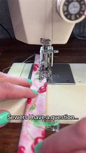 Honestly I’ve been using my walking foot more than my normal presser foot🤭 #sewing #walkingfoot #presserfoot #sewingtip #fyp