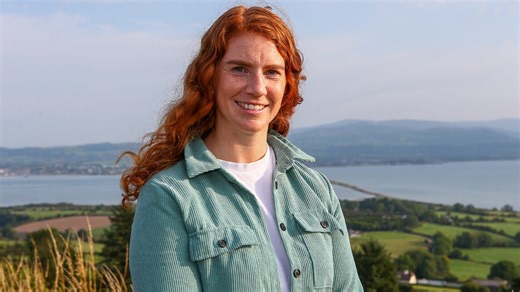 Laochra Gael | Louise Ní Mhuircheartaigh | Seinnteoir | Irish Television Channel, Súil Eile