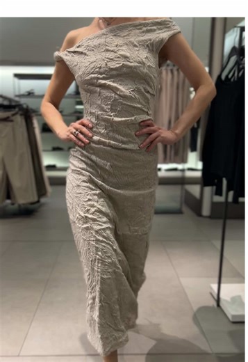 Explore the Latest ZARA Dress Collection