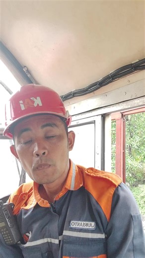 Overcoming Camera Shyness: Tips to Speak Confidently