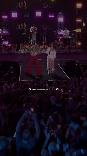 🚨ALERTA DE GATILHO🚨 #halsey #laurenjauregui #strangers #tradução #jaguar #halren #performance #show #live #nostalgia #vibe #music #pop #explore #4u #vaiprofy #fyp #viral