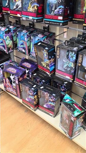 Transformers toy hunt at Forbidden Planet in Manchester, UK #transformers #toyshunt #optimusprime