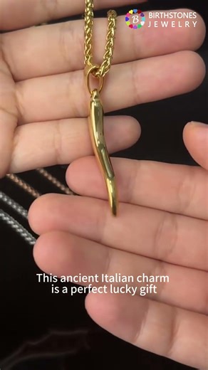 Italian Horn Necklace with Name #italianhorn #amulet