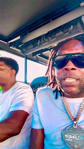 KING OF DANCEHALL on Instagram: "Minding my Business & a Beat di Remix #NewGearsRemix #skillibeng ft #vybzkartel"