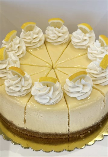 Homemade Lemon Cheesecake Recipe for Dessert Lovers
