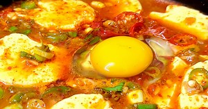 Soft tofu stew! This is enough for 5 minutes. Super simple soft