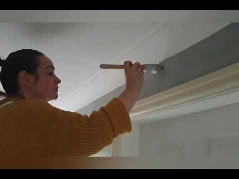 How to paint with glitter