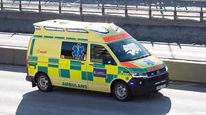 Ambulanssjukvårdare körde akut sjuk patient åt fel håll