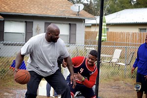 Shaquille O'Neal surprises Florida teens, officer with game of basketball
