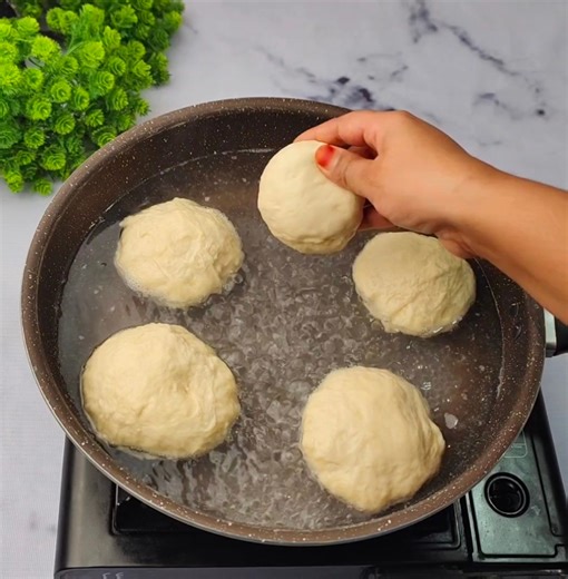 6.4M views · 10K reactions | Amazing recipe by boiling bread dough in boiling water ✌️ | Sumaiya's kitchen | Facebook