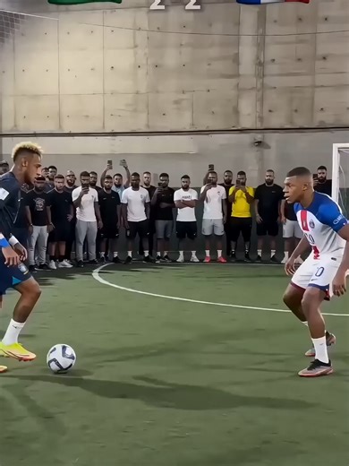 Neymar vs Mbappe: Epic 1 vs 1 Showdown