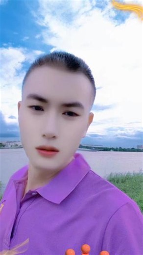 🌅佛山江边的风会讲故事！随手一拍都是电影感✨这紫色也太显白了吧～谁懂这种治愈感！