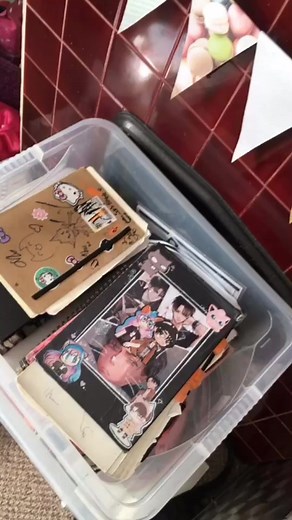 Really really old sketchbook tour part 2, this was actually just half of that sketchbook so ima do another part for it #sketchbook #drawing #artsit