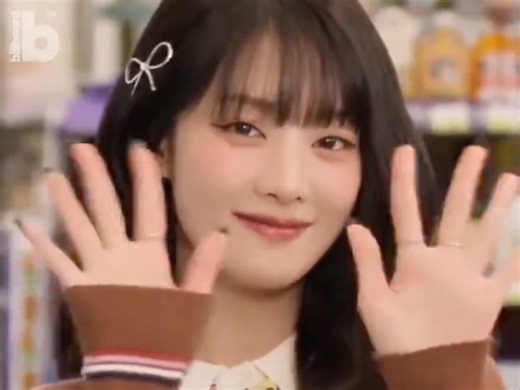 billboard更新Minnie问候视频。