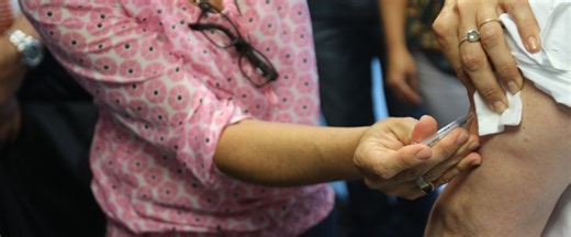 Le vaccin contre la grippe ne sera pas obligatoire pour les Ehpad et les professionnels de santé