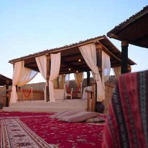 Escape the buzzing city and join us to experience the stillness of the desert. | Arabian Adventures