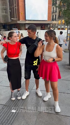 14K views · 254 reactions | A ella le gustaba el amigo _#entrevista #calle #viral #parati #humor #humornegro #reels #interview #dinamica #asmr #reto #entrevista #desconocida #reelsvideo #millonario #streetinterview #españa #fypシ #oddlysatisfying | Sofiabalance TV | Facebook