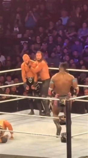 Oba & Rollins Destroy Vision at Live event today #shortafeeds