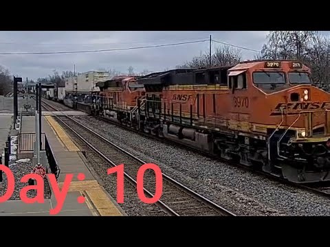 (25 Days of Trains - Day: 10) Fast BNSF Short Intermodal Train @ La Plata, MO (Winter ☃️❄️)