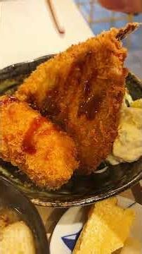 横浜 関内 吉田町 路地裏のサニー Noraneko St. 蟹グラタンコロッケとアジフライ定食
