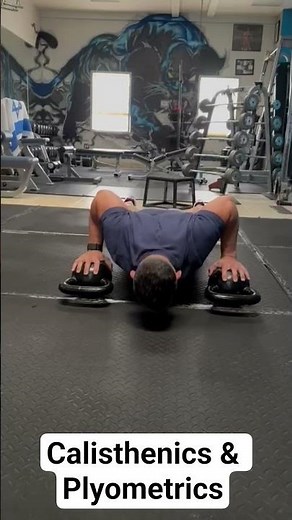 Bulgarian Lunges & Plyometric Push-ups. Explosive strength and conditioning. #physique #core #body