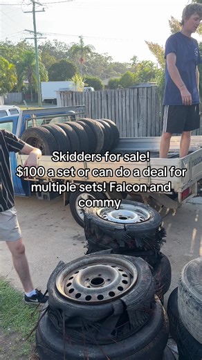 Buy Skidders for Falcon and Commodore at $100