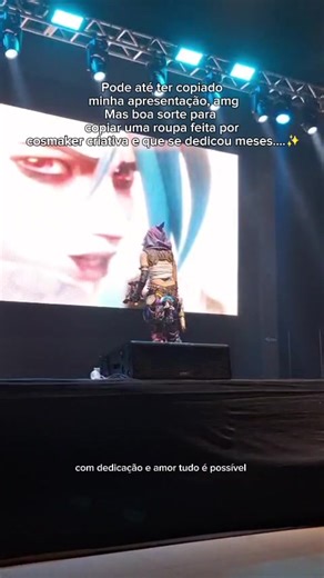 Jinx Cosplay: 3 Meses de Dedicação à Personagem