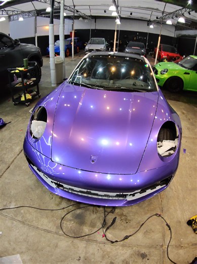 Porsche 911 Wrapping Process in Stunning Purple