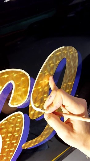 Alexander Timchenko on Instagram: "Finishing with Signwritter-1 for the contours and Signwritter-2 for the wide filling. #lettering #brush #goldleaf #handpainted #calligraphy #hotrod #lowrider #signpainting"