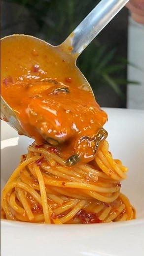 COZZE,PECORINO e NDUJA🤤❤️‍🔥ricetta clamorosaaaa!#spaghetti #nduja #pecorino #cozze #shorts #food