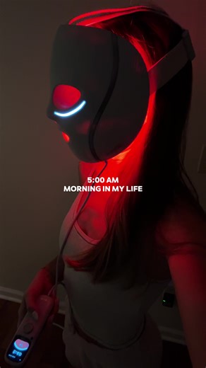 happy monday! #fyp #morninginmylife #morningroutine #morning #morningvlog @Hatch for Sleep @Rebel Core @HYDROJUG @Peter Thomas Roth Labs @Shark Beauty @Aritzia @Souls.