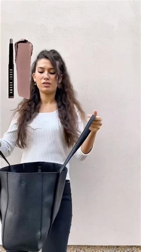 What's in My Bag: The "I Ignored the Weather Forecast" Edition 🌧️