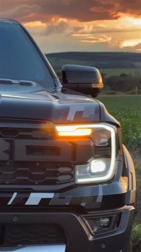 Ranger Raptor RIPS! Toughest Ford Truck EVER? (Off-Road KING!)