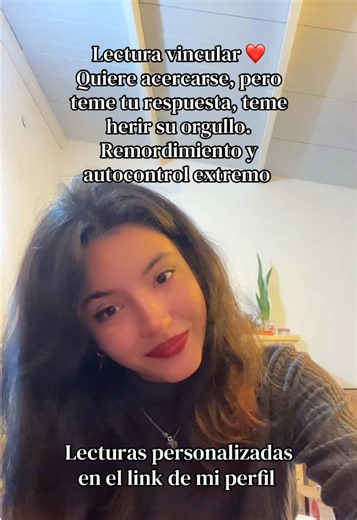 Estás en sus pensamientos y no se acerca porque teme ya no tener lugar en tu vida #tarot #tarotok #tarottok #tarotonline #tarotresponde