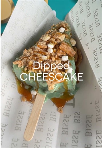 Dipped Cheesecake con Pistacho: Un Postre Mágico