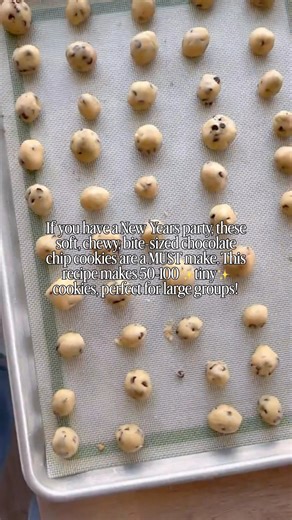 Countdown to Midnight Bites: Soft & Chewy Mini Chocolate Chip Cookies 🎉 When it comes to bite-sized cookies, keeping them soft can be tricky but not with this recipe. These minis were made to stay perfectly soft and chewy, thanks to the ideal ingredient ratios. ✅ Makes 50–100 cookies ✅ Stays fresh in an airtight container for up to 3 days ✅ Freezer-friendly for up to 3 months Perfect for New Year’s Eve parties, large crowds, and those tiny hands. ✨🍪 Recipe in comments! Cooking with Karli mini