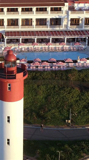The Ocean Terrace: home of delicious dining and superb sea views. From fresh, local seafood to wood-fired pizzas, there's something for the whole family to enjoy 🍹 #RedCarnationHotels #TheOysterBox #AlFrescoDining #DurbanFoodie | The Oyster Box