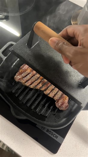 Restaurant-quality steak at home. Our grill pan press combo locks in flavour and style🙌 | Prestige