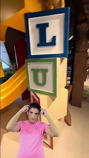 👋🏻LIBRAS (Brazilian Sign Language)👋🏾 EXPLORING LUKE'S TOY LIBRARY